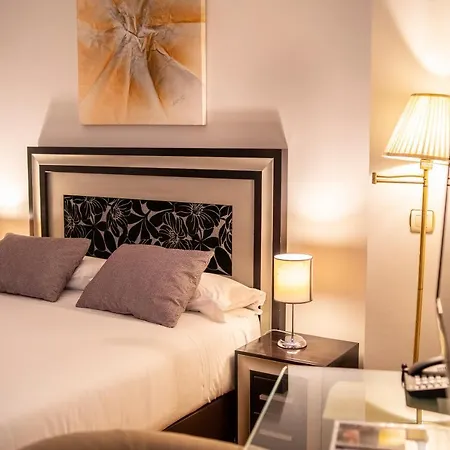 فندق Rua 4*