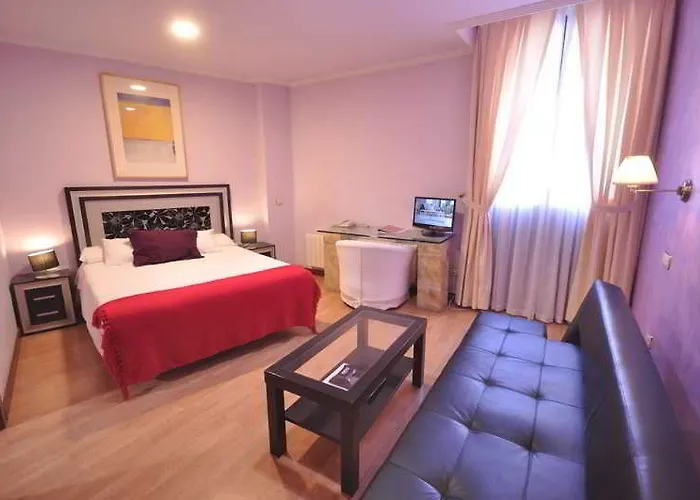 萨拉曼卡胡阿酒店 4*